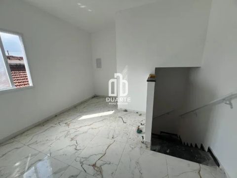 Imperdível casa à venda em São Vicente-SP, Esplanada dos Barreiros: 2 quartos, 1 sala, 1 b