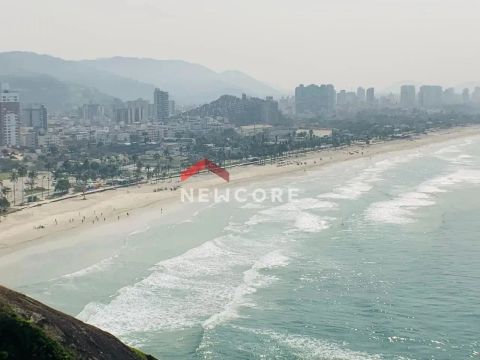 Apartamento em Rua Marechal Floriano Peixoto - Pitangueiras - Guarujá/SP