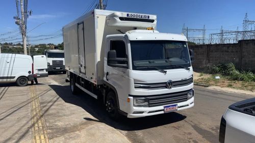 Delivery com suspensão a Ar pronto para trabalhar 