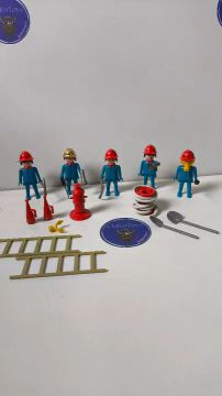 Conjunto de Bombeiros Playmobil