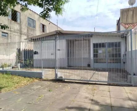 Casa com 3 dormitórios no Leopoldina