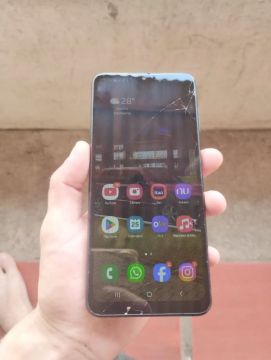 Samsung A04s vendo ou troco 
