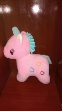 Unicórnio de Pelúcia Rosa com Coração
