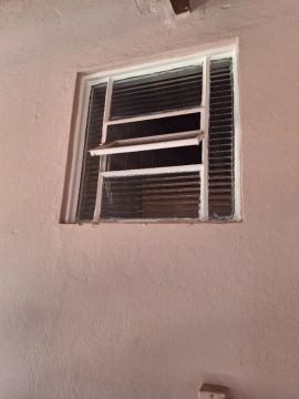 Vitro para banheiro 60 por 60 cm, bom estado 