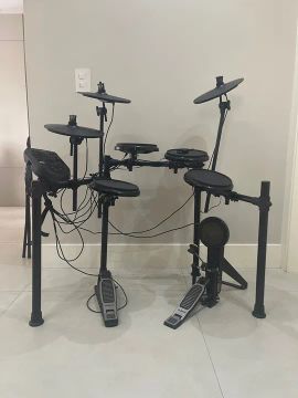 Bateria eletrônica Alesis DM7X 8 peças 
