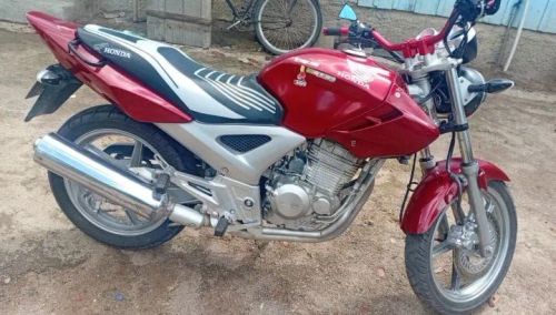 Honda CBX 250 Twister - Impecável