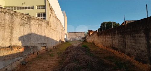 Terreno à venda ou para locação em Jardim Santa Rosália - SP