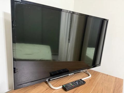 TV Sony 32 polegadas com controle remoto