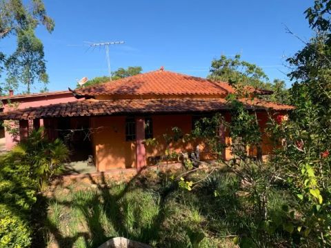 Sitio 4.700m² com casa, nascente de aguas cristalina, Jaboticatubas.