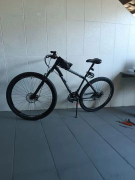 Bicicleta MTB pouquíssimo usada 