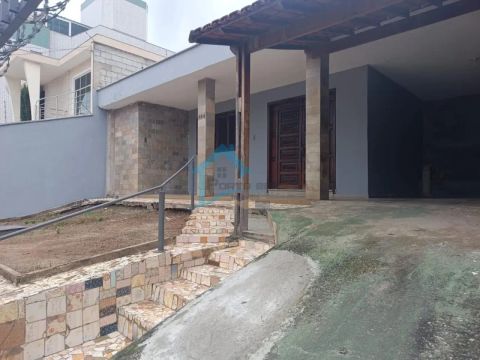 Casa para Locação em Contagem, Riacho Das Pedras, 3 dormitórios, 2 banheiros, 2 vagas