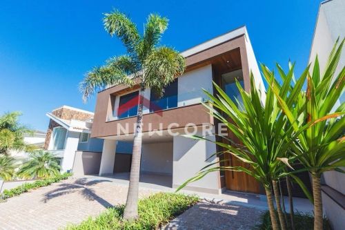 Casa de Vila em Alameda Gema - Jardim Residencial Santa Clara - Indaiatuba/SP