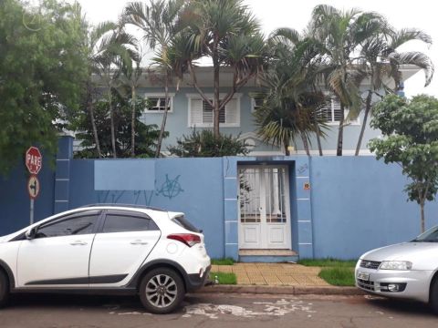 Casa para alugar em Londrina, Jardim Higienópolis, com 4 quartos, com 400 m²
