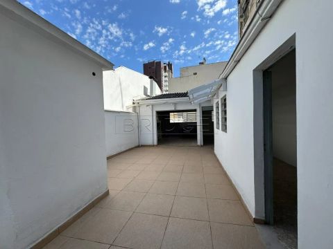 Bridge aluga loja comercial 650m²