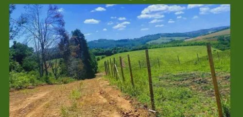 Lotes de 500m² em Cotia  Condomínio Fechado com Lago de Pesca e Muito Verde