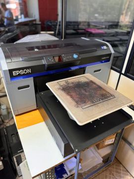 VENDO IMPRESSORA DIGITAL EPSON SURECOLOR F2100 PARA TECIDO EM ALGODÃO