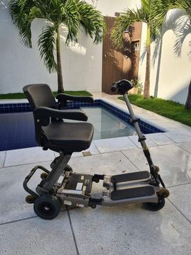 Scooter motorizada luggie Vendas e locações 