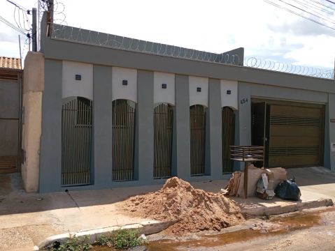 Excelente Casa 4 Quartos - Vila Alba