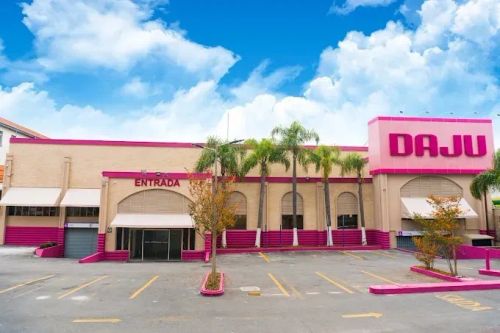 Loja em Supermercado para alugar por R$ 3000.00, 126.00 m2 - JUVEVE - CURITIBA/PR