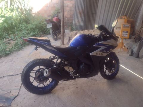 Vendo .moto Yamaha r3 ano 2016
