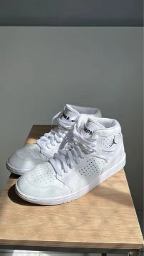 Tênis Jordan Access Branco