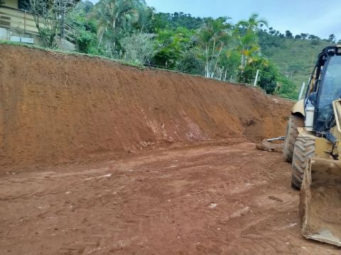 Serviços de terraplanagem 
