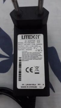 Fonte 12V 2A para PC's ( usada )