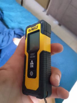 Trena a laser Dewalt 30m a pilhas