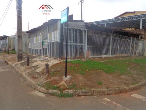 QD 101 Ótimo Lote Esquina com 150 m² Escriturado em Recanto das Emas  Brasília -DF