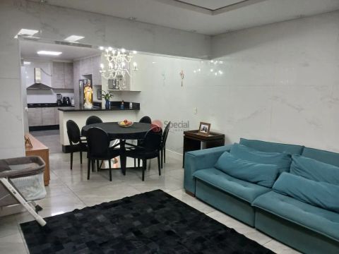 Sobrado no Tatuapé, ótimo acabamento.
