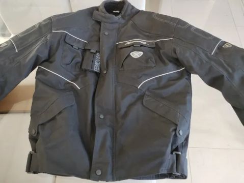 Jaqueta ixon para motociclista. Bom estado. Pouco uso