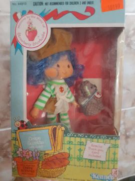Boneca Moranguinho Crepe Suzette Kenner Lacrada