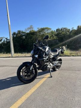 F 900 R Sport Plus