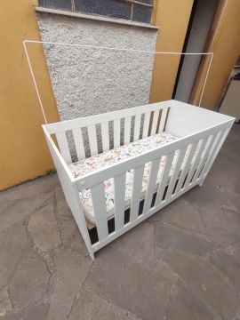 Berço/mini-cama, + colchão baby, em excelente estado!