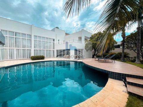 Sobrado de Condomínio com 4 dorms, Plano Diretor Norte, Palmas - R$ 5.8 mi, Cod: 2052