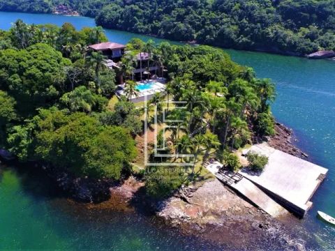 Espetacular ilha privativa de 25.000m² em Angra dos Reis-RJ - Ilha do Japão