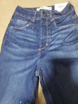 Calca feminina jeans nova com etiqueta,número 36