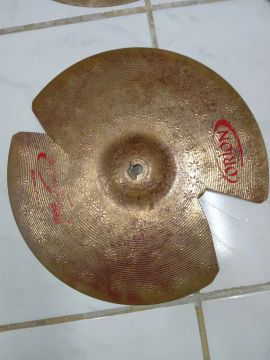 4 Pratos de bateria