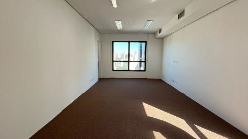 Sala comercial para venda no Itaim