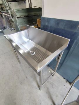 Tanque em Aço Inox Sob Medida - Resistência e Qualidade