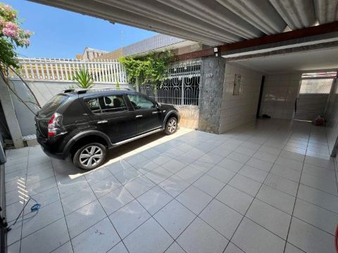 Casa à venda, 3 quartos, 1 suíte, 3 vagas, Vila Cascatinha - São Vicente/SP