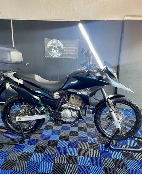 Honda XRE 300 - Impecável