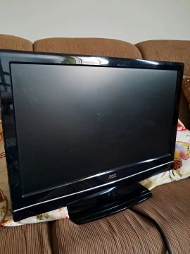 Tv e monitor 22" semi novo( não é smart)