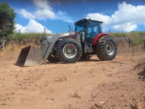 TRATOR MASSEY FERGUSON 4299 - ANO 2014 ***ÚNICO DONO***