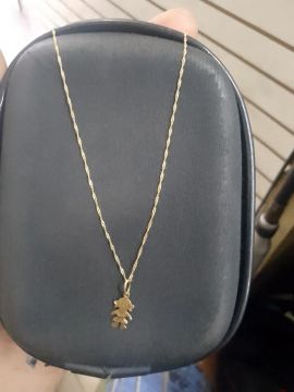 Colar de Ouro com Pingente de Menina