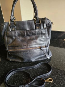 Bolsa Arezzo de Ombro/mão em Couro Legítimo Preta
