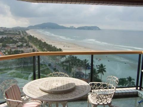 Apartamento em Rua Sílvio Daige - Enseada - Guarujá/SP