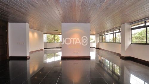 APARTAMENTO EXCLUSIVO C/ 4 SUÍTES EM FRENTE AO GRACIOSA Apartamento c/ 4 suítes em frente 