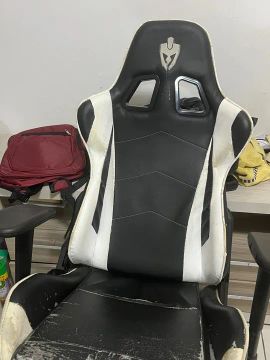 Cadeira gamer Evolut (usada) 