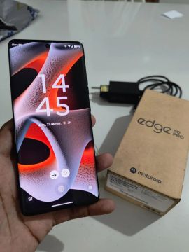Motorola Edge 50 Pro ( LEIA )